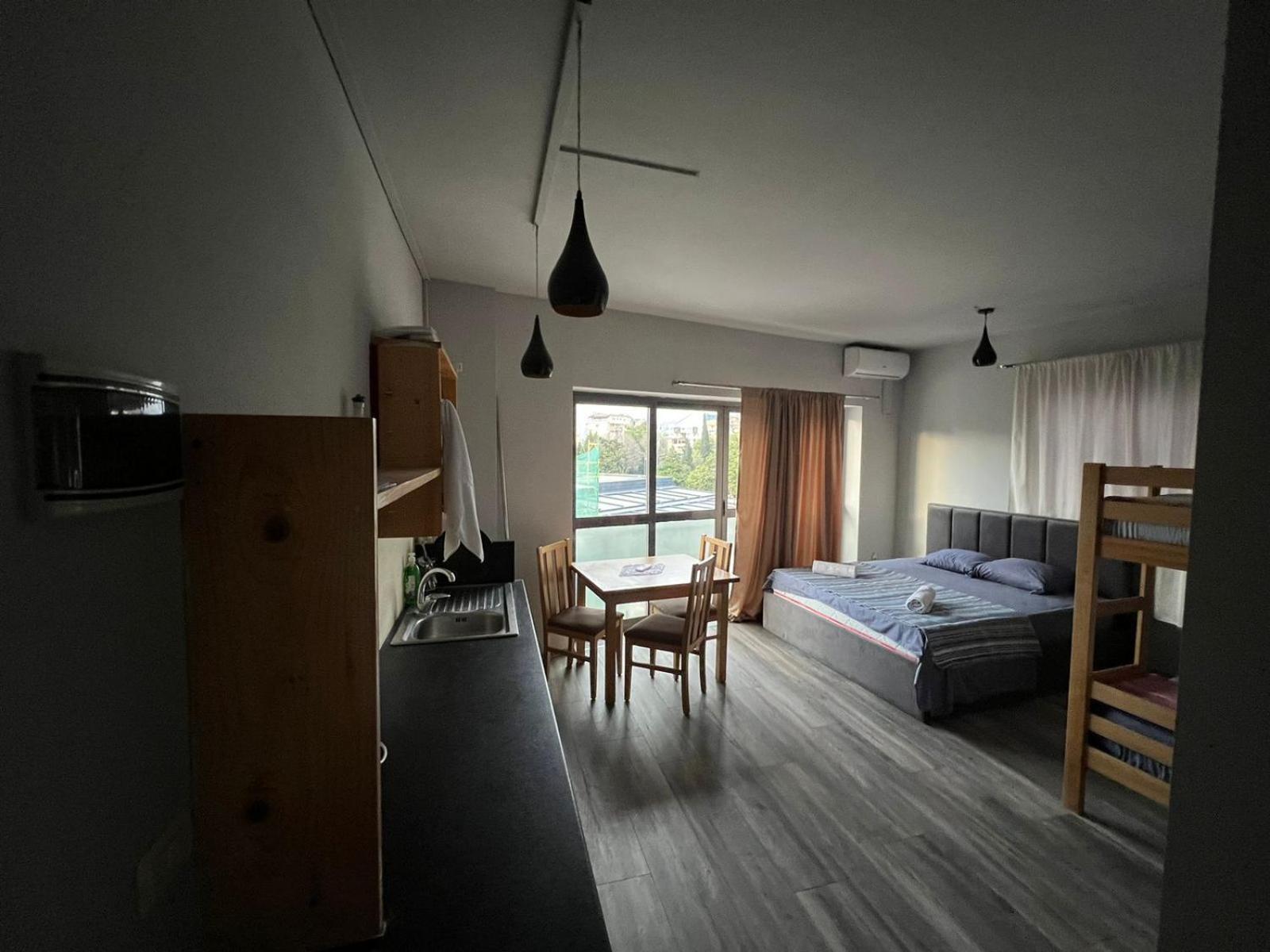 The Rooftop Hostel Shkodër Quarto foto