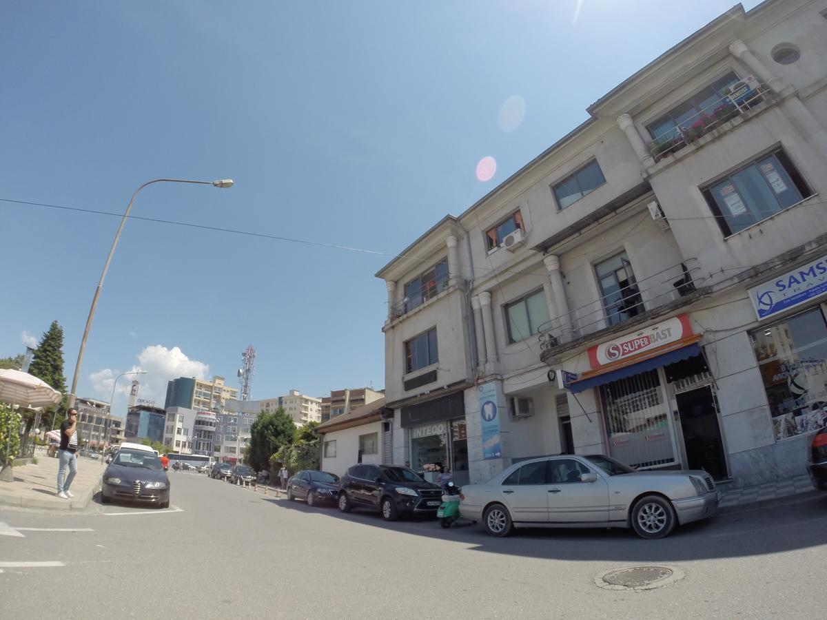 The Rooftop Hostel Shkodër Exterior foto